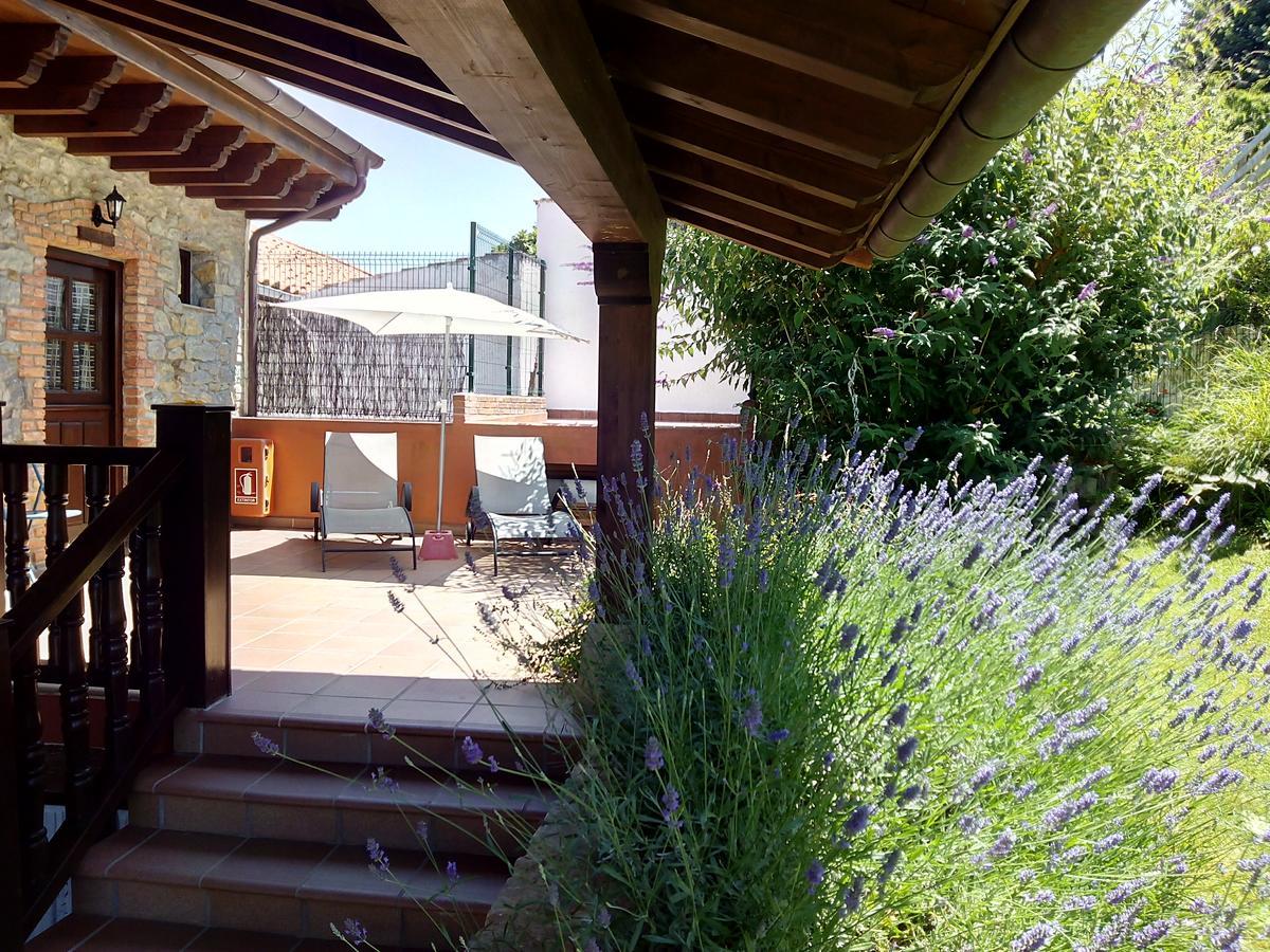 Posada Las Mananitas Cobreces Exterior photo